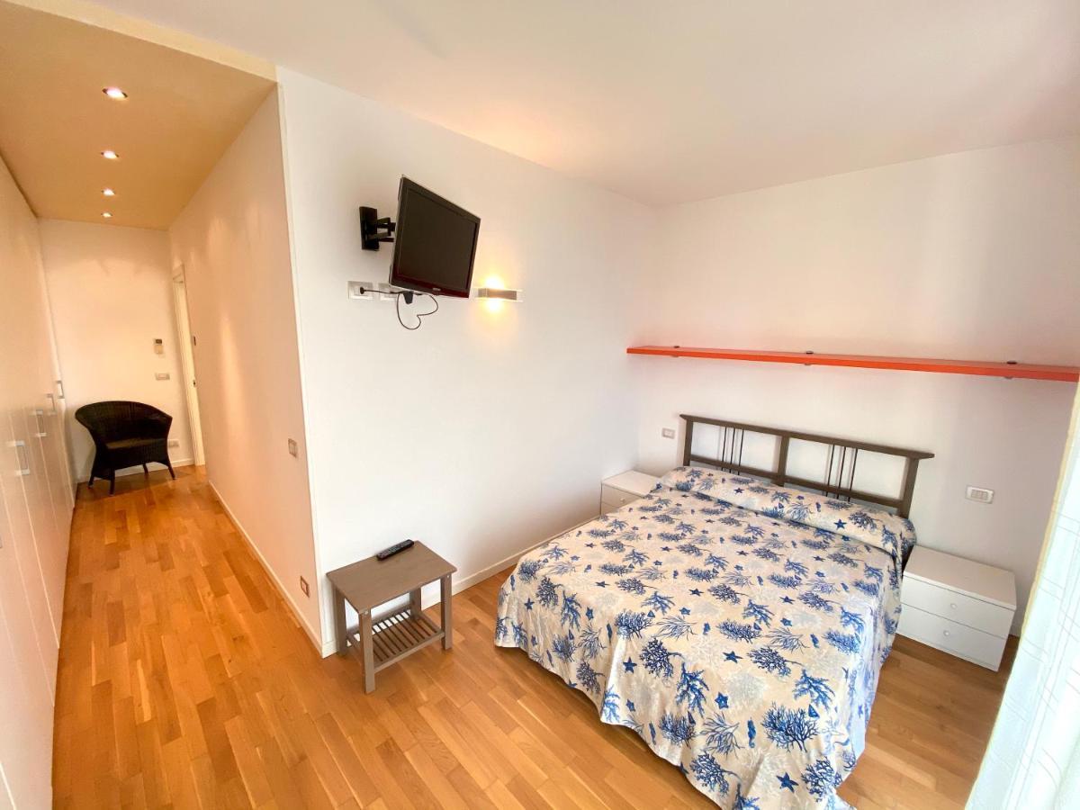 Appartamenti Cristina Carraro Immobiliare - Family Apartments Lido di Jesolo Eksteriør bilde